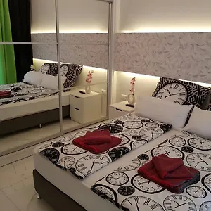 Laura Aristotelous Square Διαμέρισμα